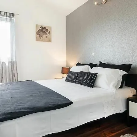 Blue Oyster Apartman